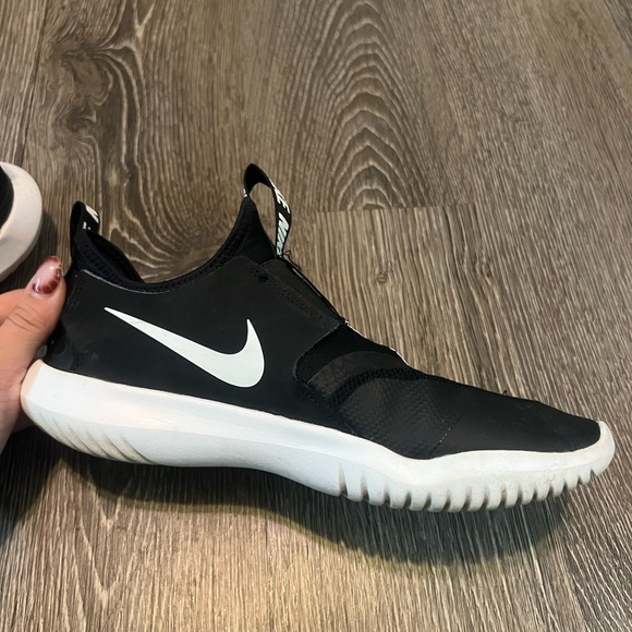 Nike Womens Black Slip-On Sneakers - Picture 4 of 6